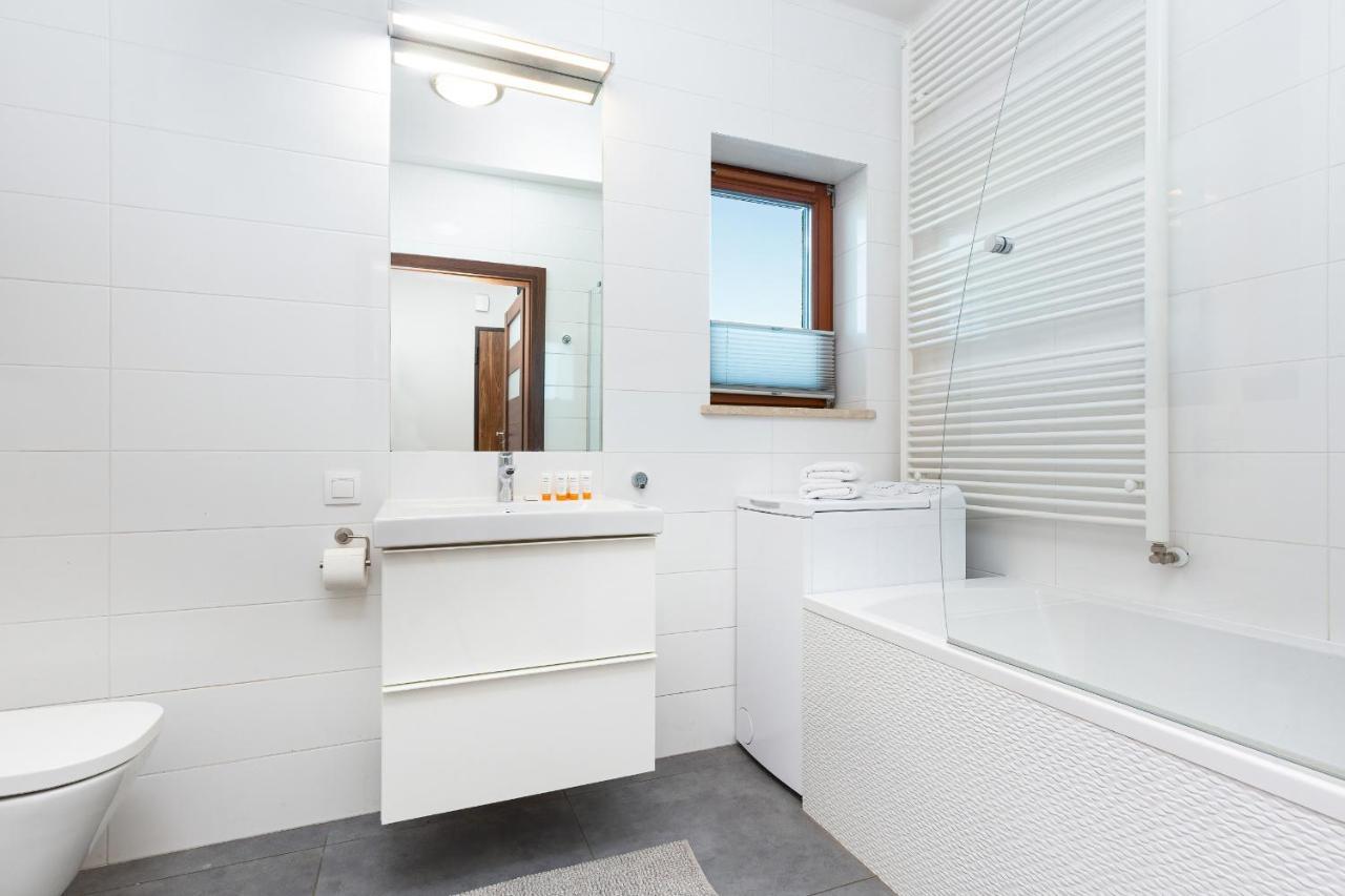 Apartamenty Bliska Praga By Noclegi Renters 华沙 外观 照片