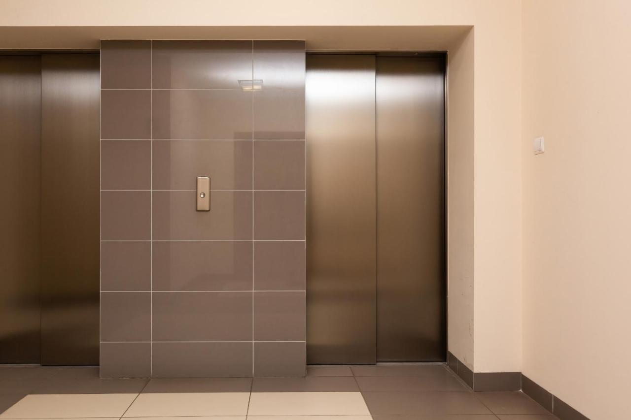 Apartamenty Bliska Praga By Noclegi Renters 华沙 外观 照片